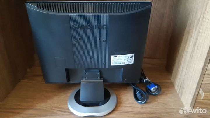 Монитор samsung