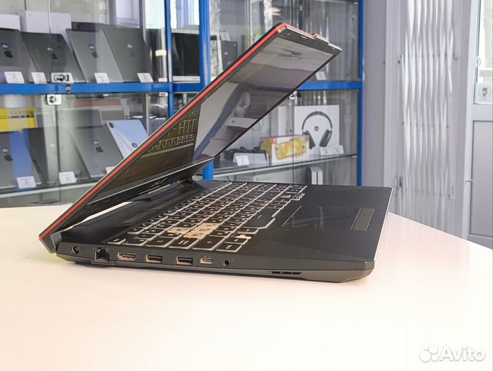 Игровой Ноутбук Asus TUF Gaming 512/i5-10/GTX1650