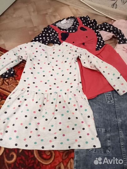 Отдам вещи на девочку 4-5 лет
