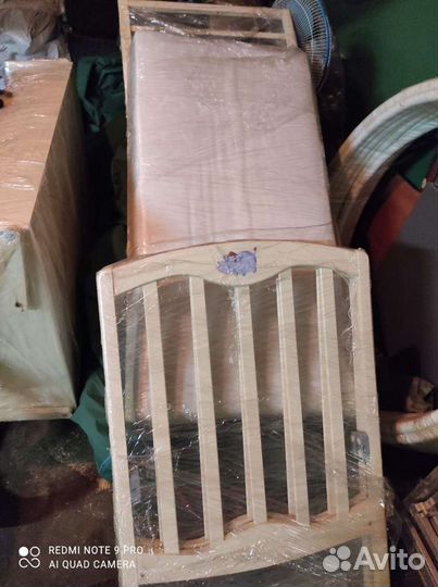 Детская кроватка