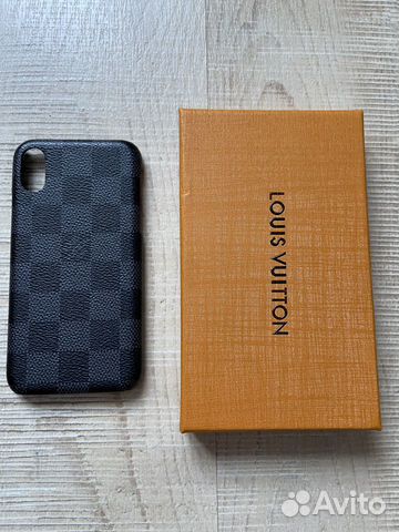 Бампер на iPhone X