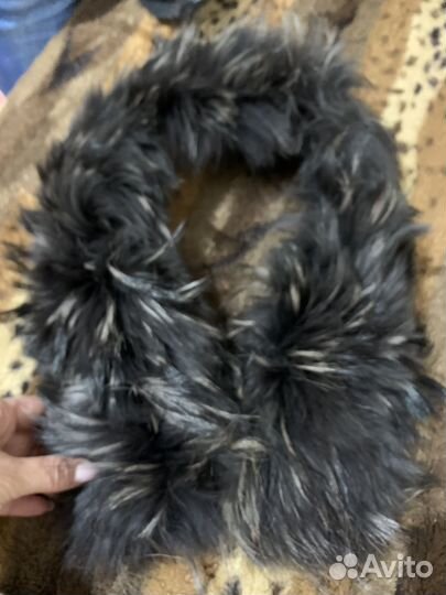 Меховой воротник чернобурка