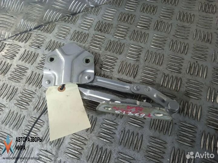 Петля капота левая Volkswagen Touran 2-й рест