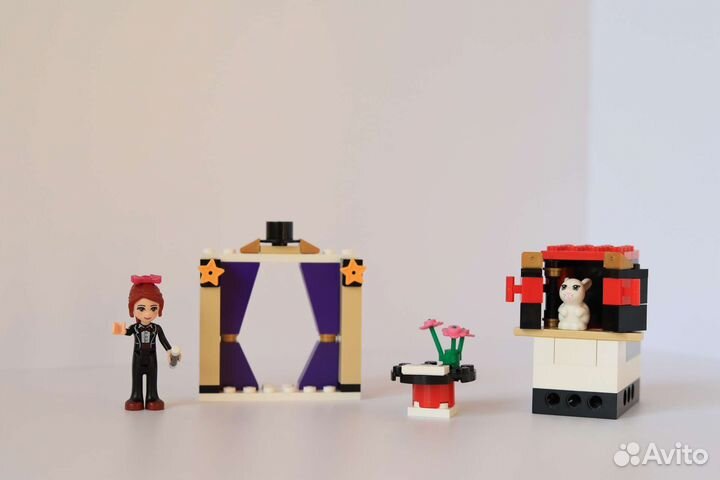 Lego Friends 41001 Мия-фокусница, оригинал