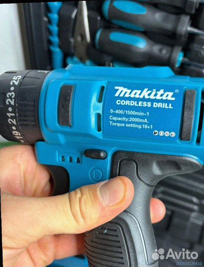 Шуруповерт Makita 26V с набором инструментов (Арт