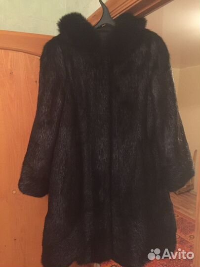 Шубка стриженная нутрия воротник писец.В отличном