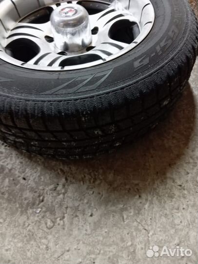 Toyo Observe GSi-5 215/65 R16 29