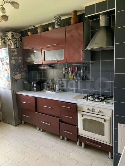 4-к. квартира, 99 м², 8/9 эт.