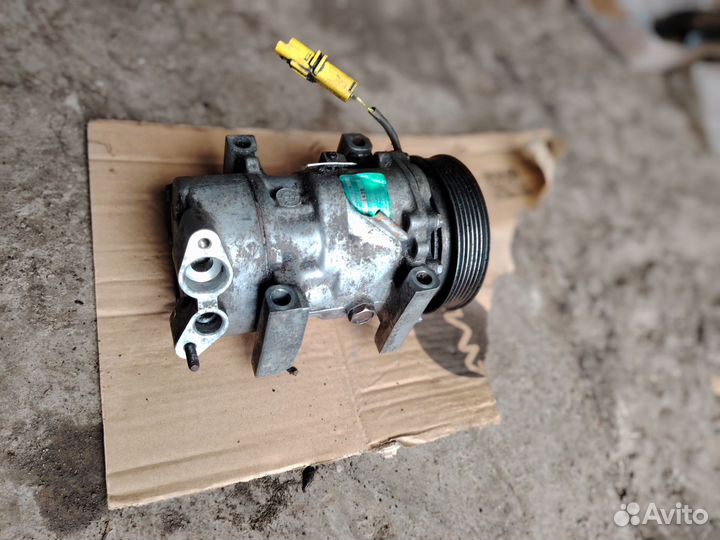 Компрессор кондиционера Peugeot 206 1,6