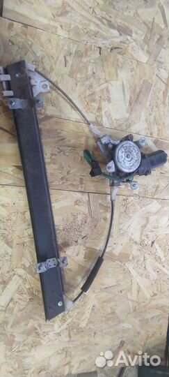 Стеклоподъëмник Chevrolet Lanos