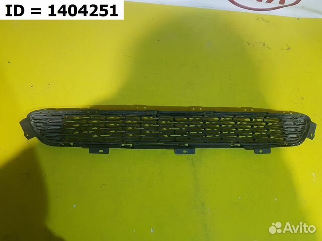 Решетка переднего бампера Kia Sorento