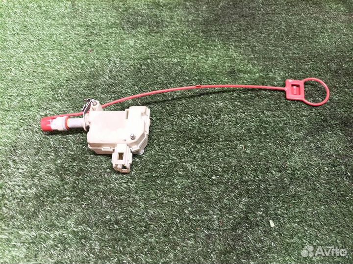 Активатор замка крышки бензобака Audi Audi A8 4E