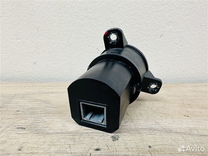 Кнопка запуска двигателя Hyundai Solaris 2