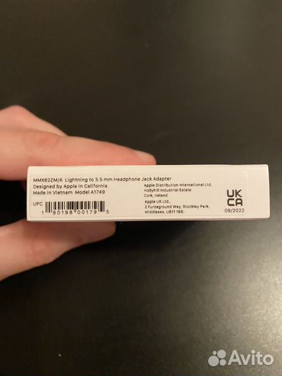 Адаптер Apple Lightning to 3.5 jack