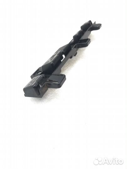 Кронштейн крыла передний правый Bmw 1-Series F20