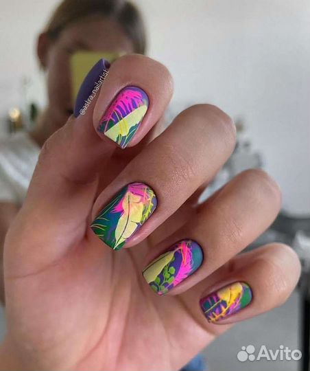 Наращивание ногтей