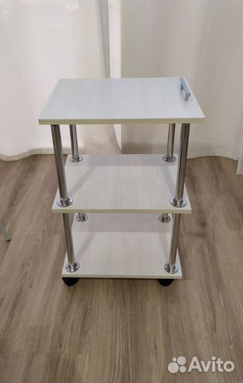 Косметологический столик