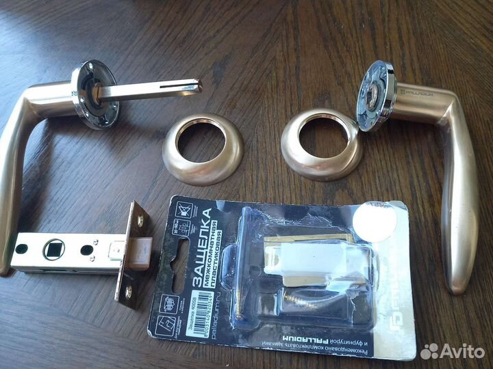 Дверная ручка межкомнатные