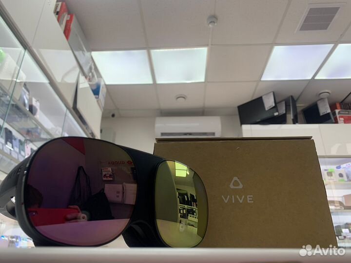 Очки виртуальной реальности, HTC Vive Flow