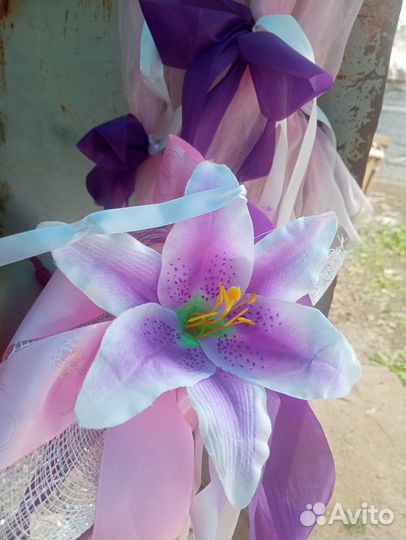 Свадебные украшения на машину