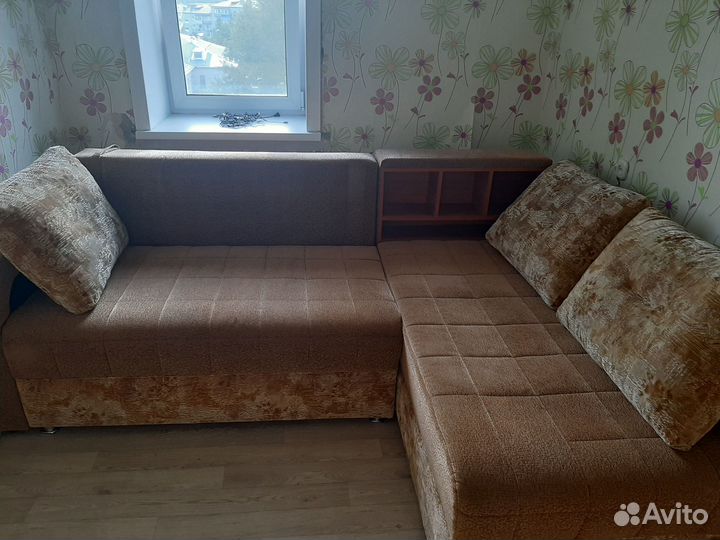 Угловой диван