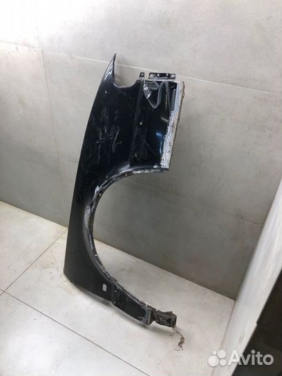Крыло переднее правое Saab 9000 седан 2290 куб.см