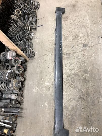 Порог пластиковый правый Nissan Teana J31