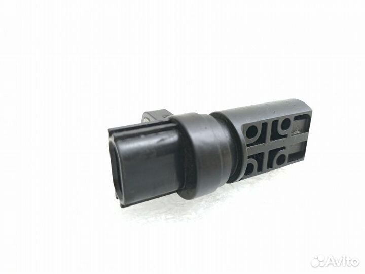 Датчик положения коленвала Nissan Fuga Y50 3.5