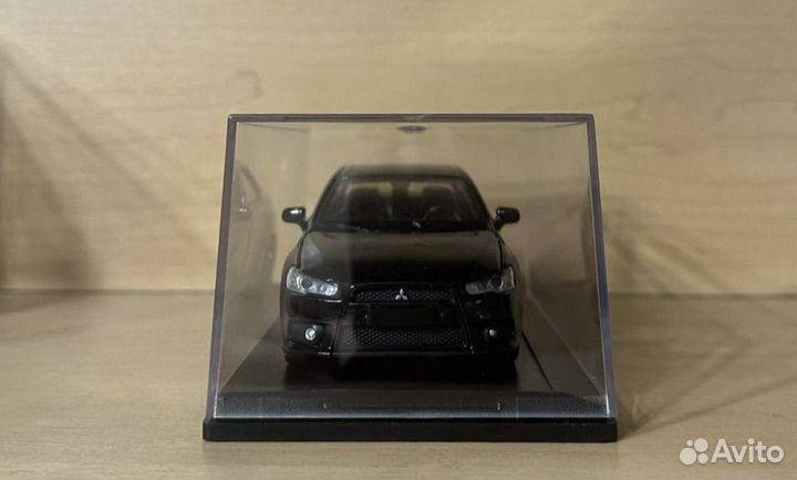 Модель автомобиля Mitsubishi Lanser 10 (X)