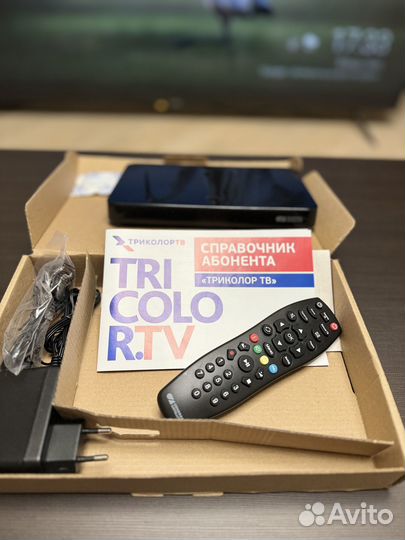 Приставка триколор GS B527