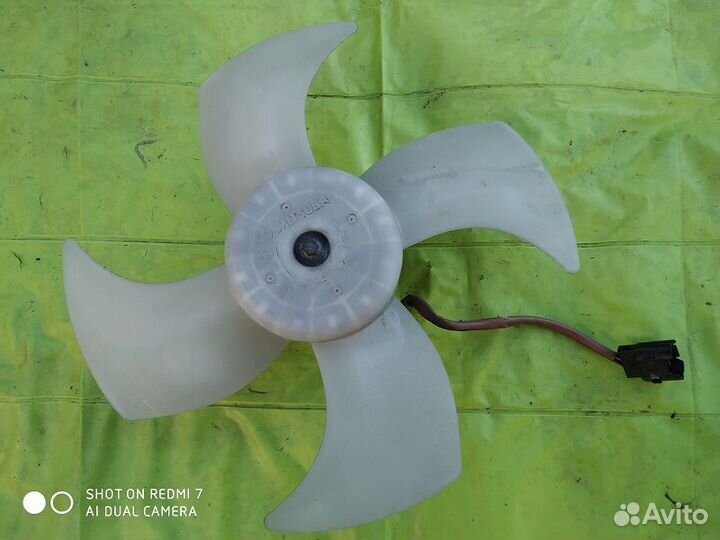 Вентилятор охлаждения левый Subaru Outback BP9 06г