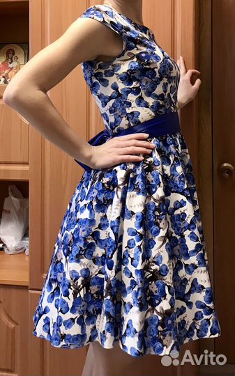 Платье 42 размер (S)