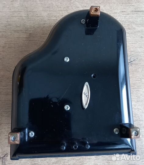 Старая музыкальная шкатулка. Рояль. Балерина