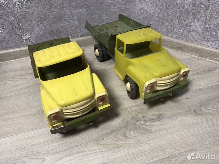 Грузовик и кран СССР