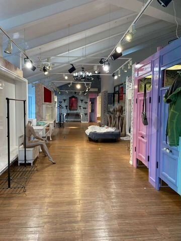 Свободного назначения, 140 м²