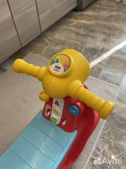 Детский мотоцикл каталка fisher price