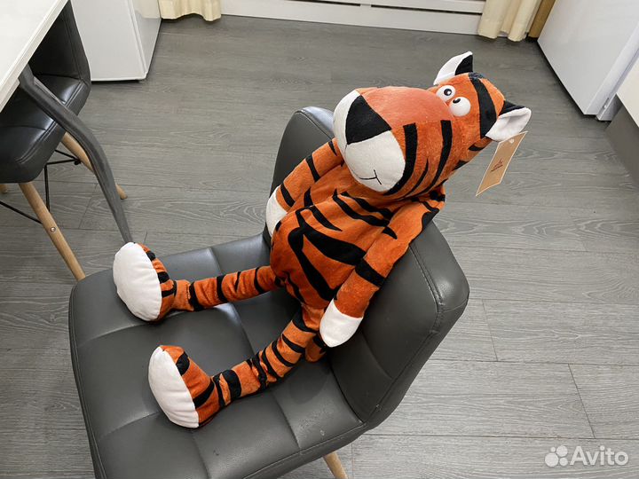 Игрушка тигр новая