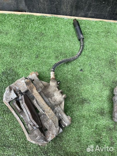 Передний суппорт Пежо 206 (бу 69т.км.)