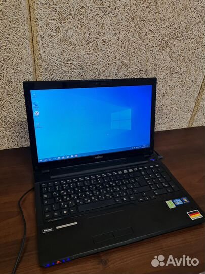Мощный Ноутбук Fujitsu Производство Германия