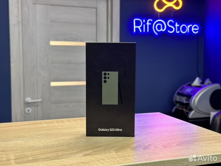 Samsung Galaxy S23 Ultra, 12/256 ГБ