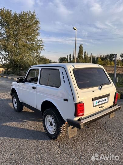 LADA 4x4 (Нива) 1.7 МТ, 2003, 60 000 км