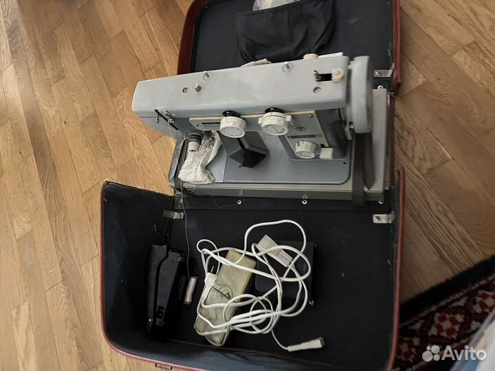 Швейная машина Подольск 142
