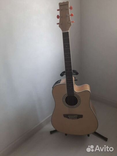 Электроакустическая гитара martinez