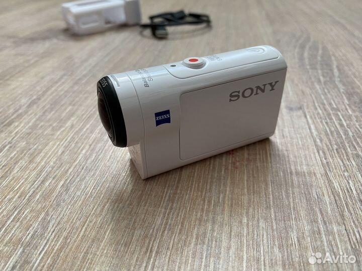 Экшен камера sony HDR AS300