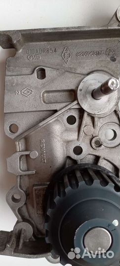 Помпа на renault logan