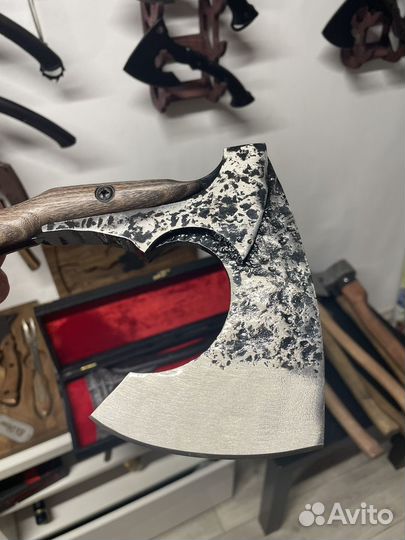 Топор кованый цельный Сварог для дров и костей