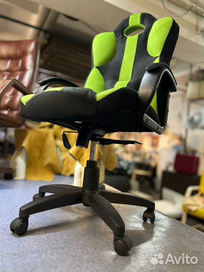 Компьютерное кресло