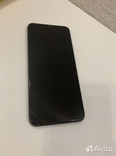 Телефон realme c21y