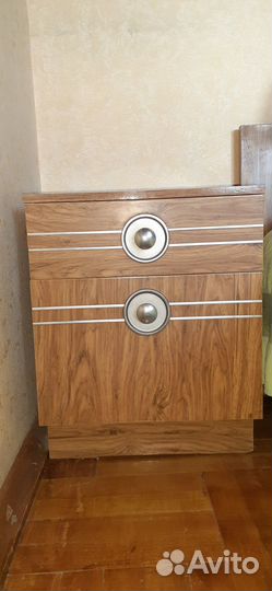 Банкетка-пуфик, Трюмо, тумбочка