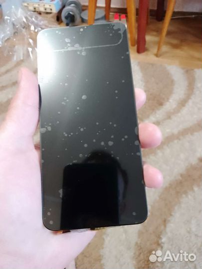 Подам тачскрин Samsung A10